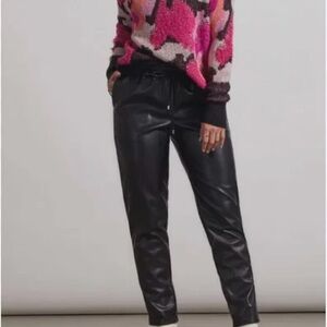 Tribal Jeans Vegan leather black joggers w/ fleece size small